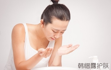 我是大油田，请问一天洗几次脸合适？